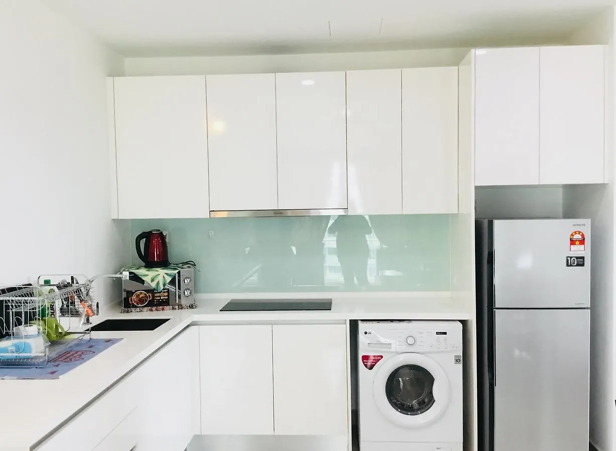 Rebung Homestay @Tropez Residence Johor Bahru Apartament